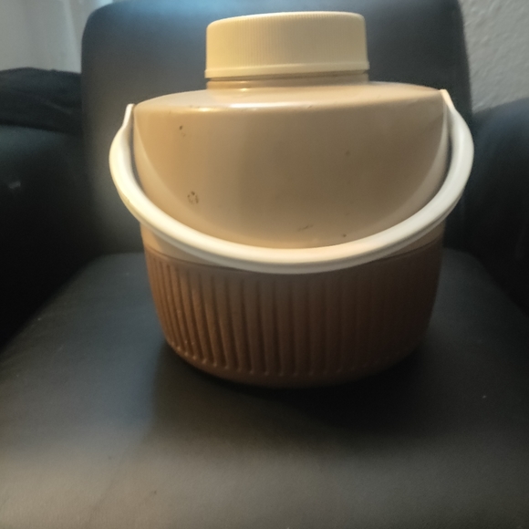 Vintage Coleman Gallon Water Cooler - Picture 5 of 5